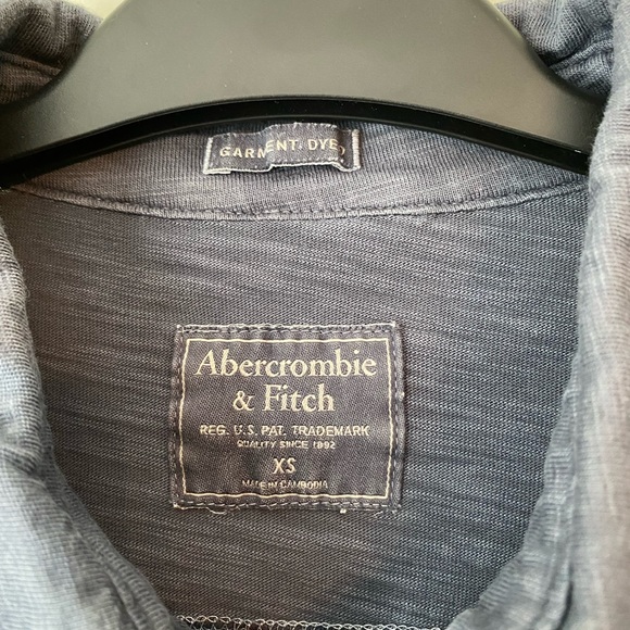 A & F mens XS garment dyed polo - Picture 2 of 3